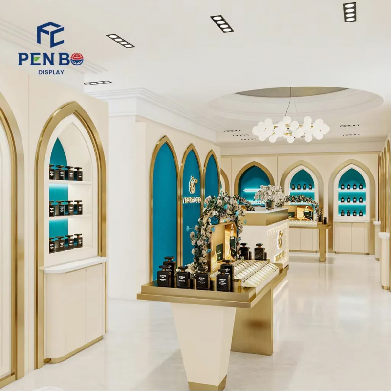 Perfume In Fragrance Shop - Projektowanie i produkcja mebli wystawowych do